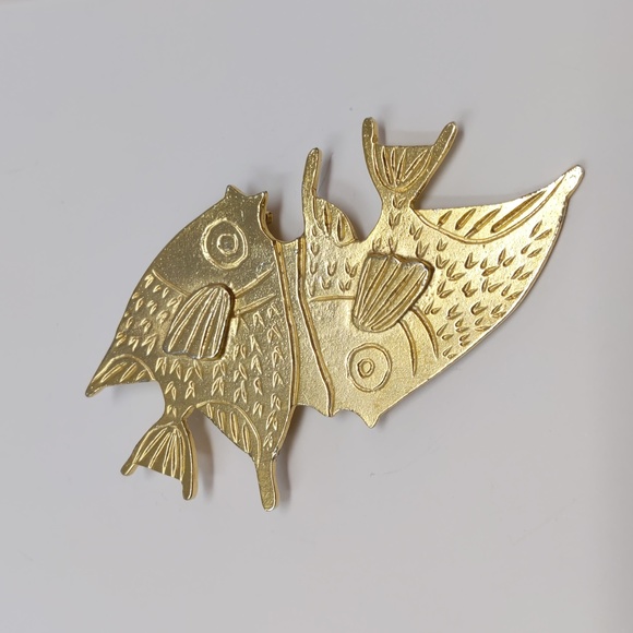 Gold Tone Fish Brooch Pin Angelfish - Picture 3 of 6